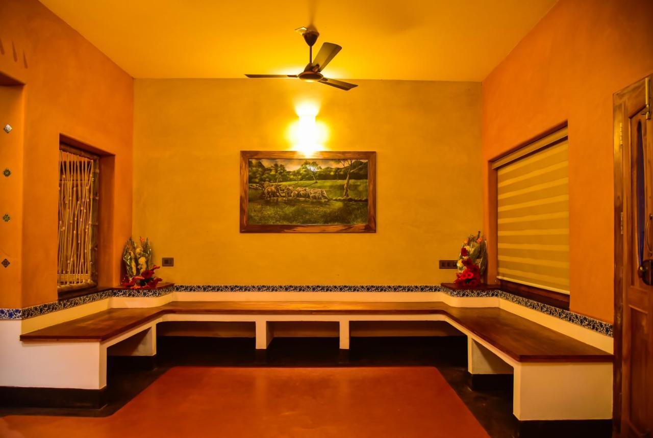 Chembra Adobe Appartement Kalpatta Buitenkant foto